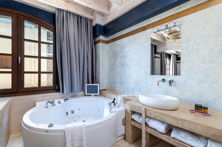 Hotel 10gr And Wine Bar - Adults Only